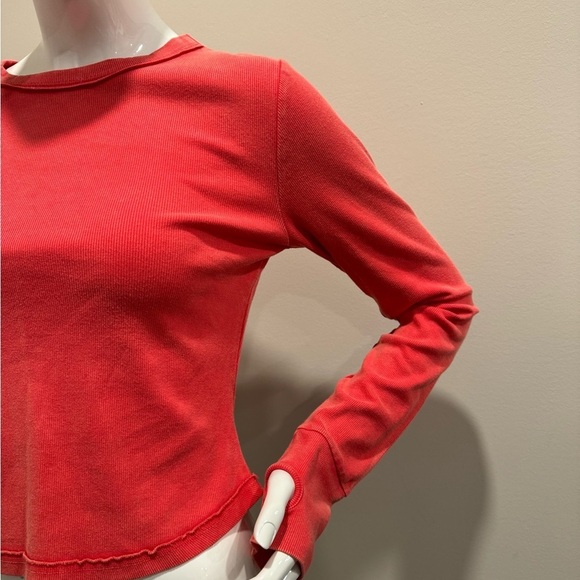 NWOT FREE PEOPLE MOVEMENT Ribbed Long-Sleeve Baby Tee in coral - Picture 11 of 11